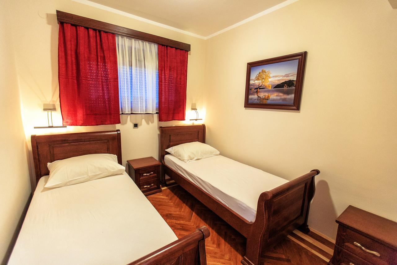 דוברה וודה Compass Aparthotel מראה חיצוני תמונה