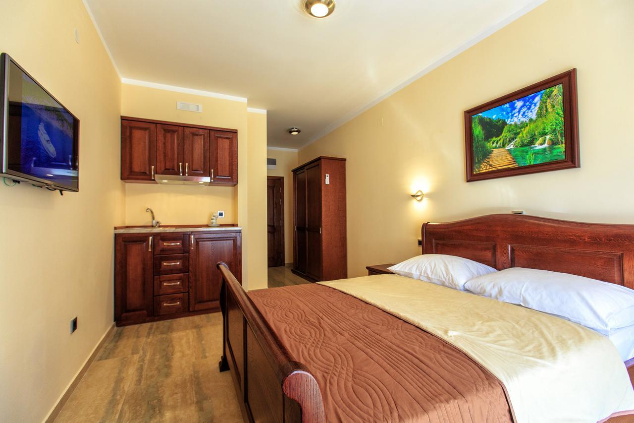 דוברה וודה Compass Aparthotel מראה חיצוני תמונה