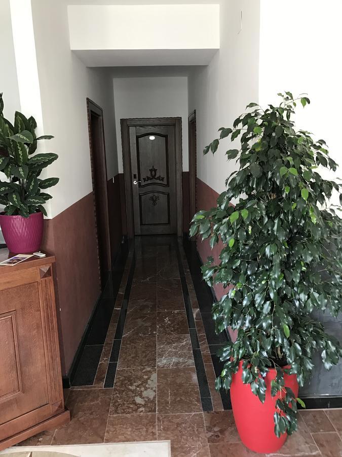 דוברה וודה Compass Aparthotel מראה חיצוני תמונה