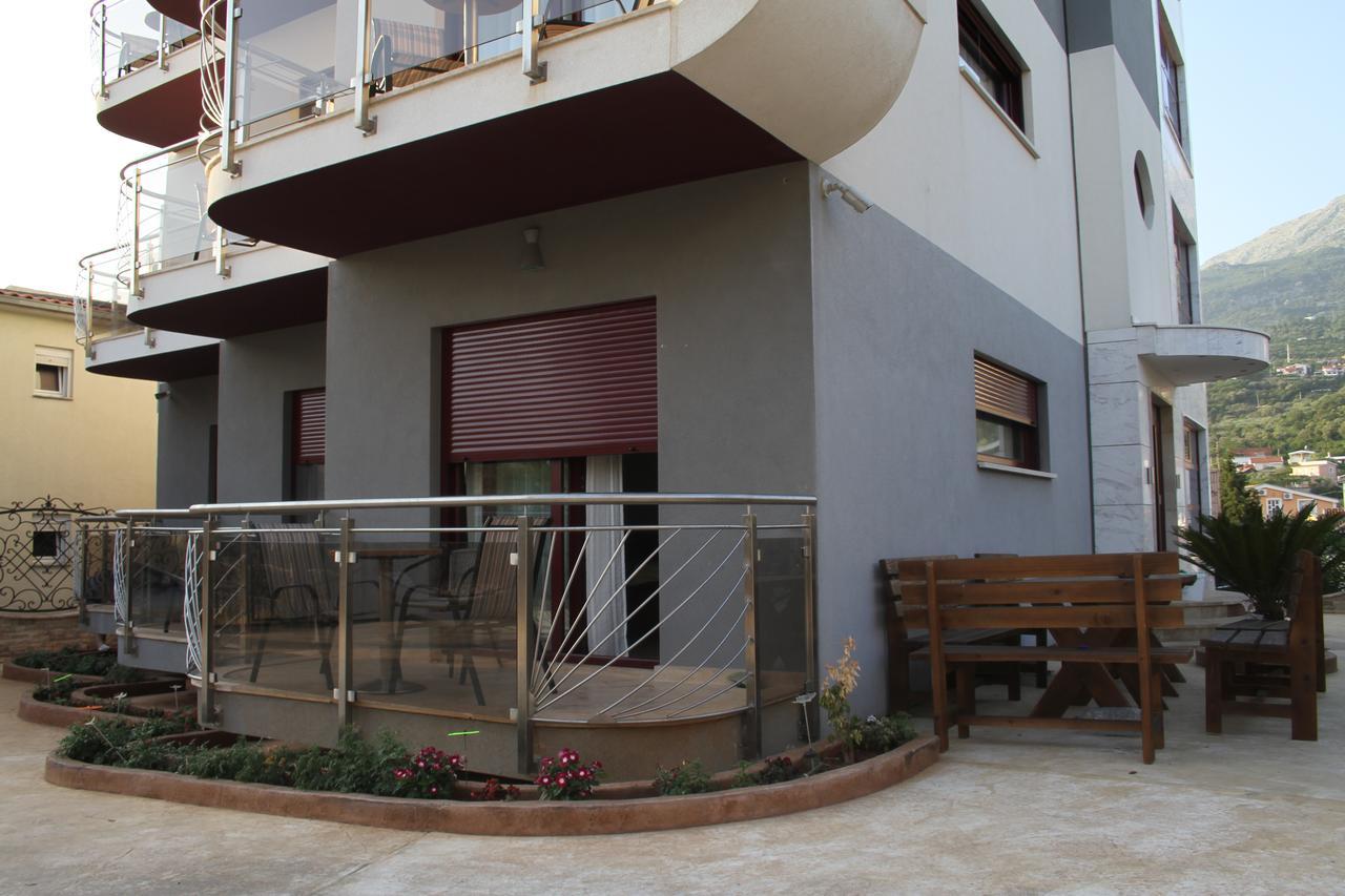דוברה וודה Compass Aparthotel מראה חיצוני תמונה
