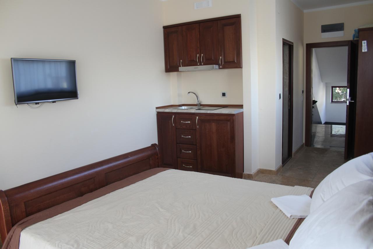 דוברה וודה Compass Aparthotel מראה חיצוני תמונה